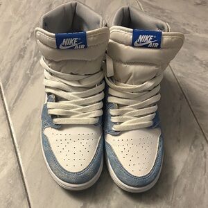 Nike Jordan 1 hyper royal smoke grey